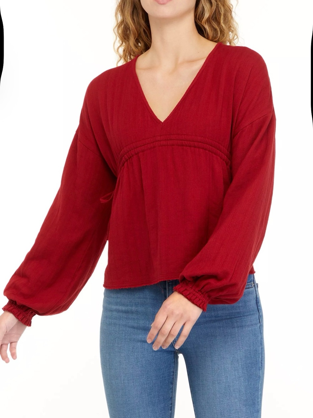 Women’s V-Neck Long Sleeve Blouson Top in Red